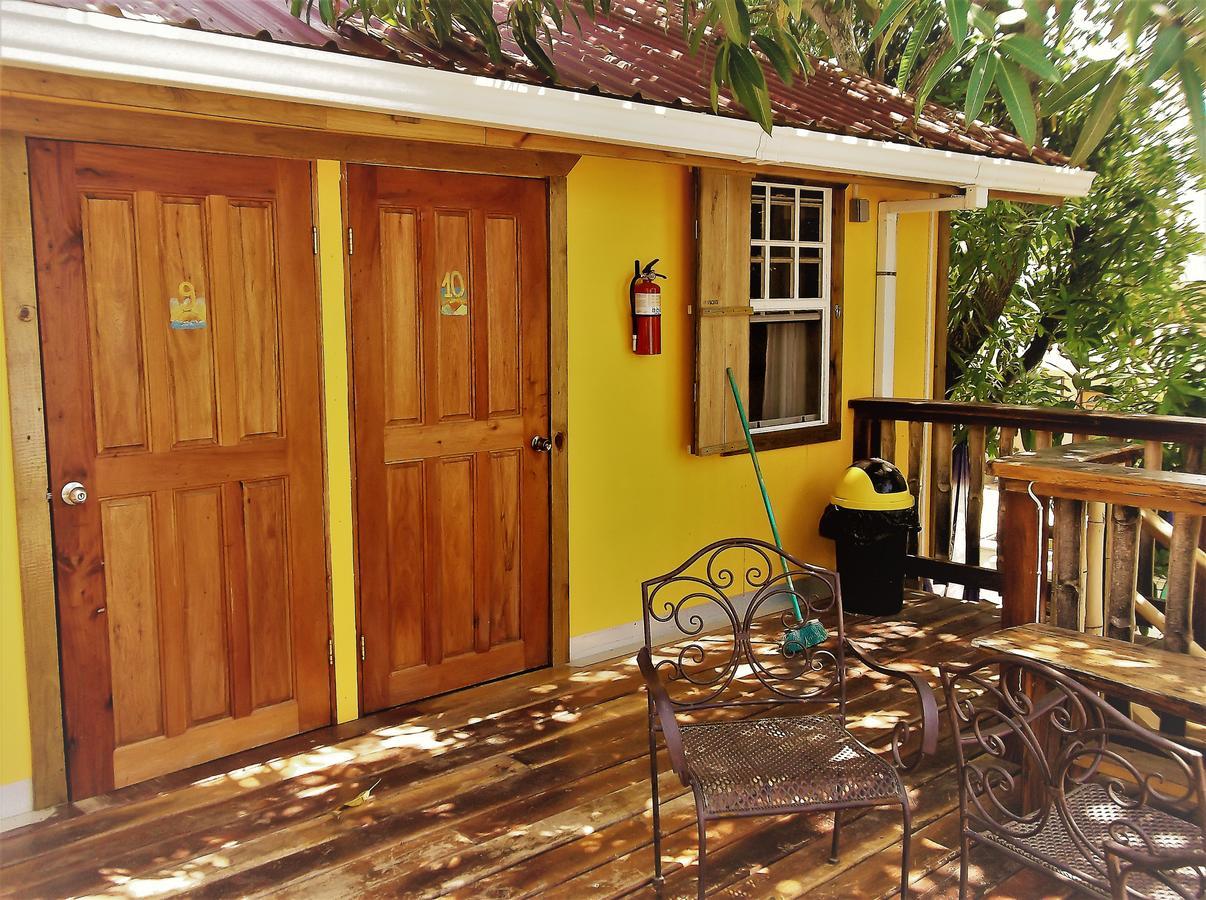 The Funky Dodo Backpackers Hostel Hopkins Buitenkant foto