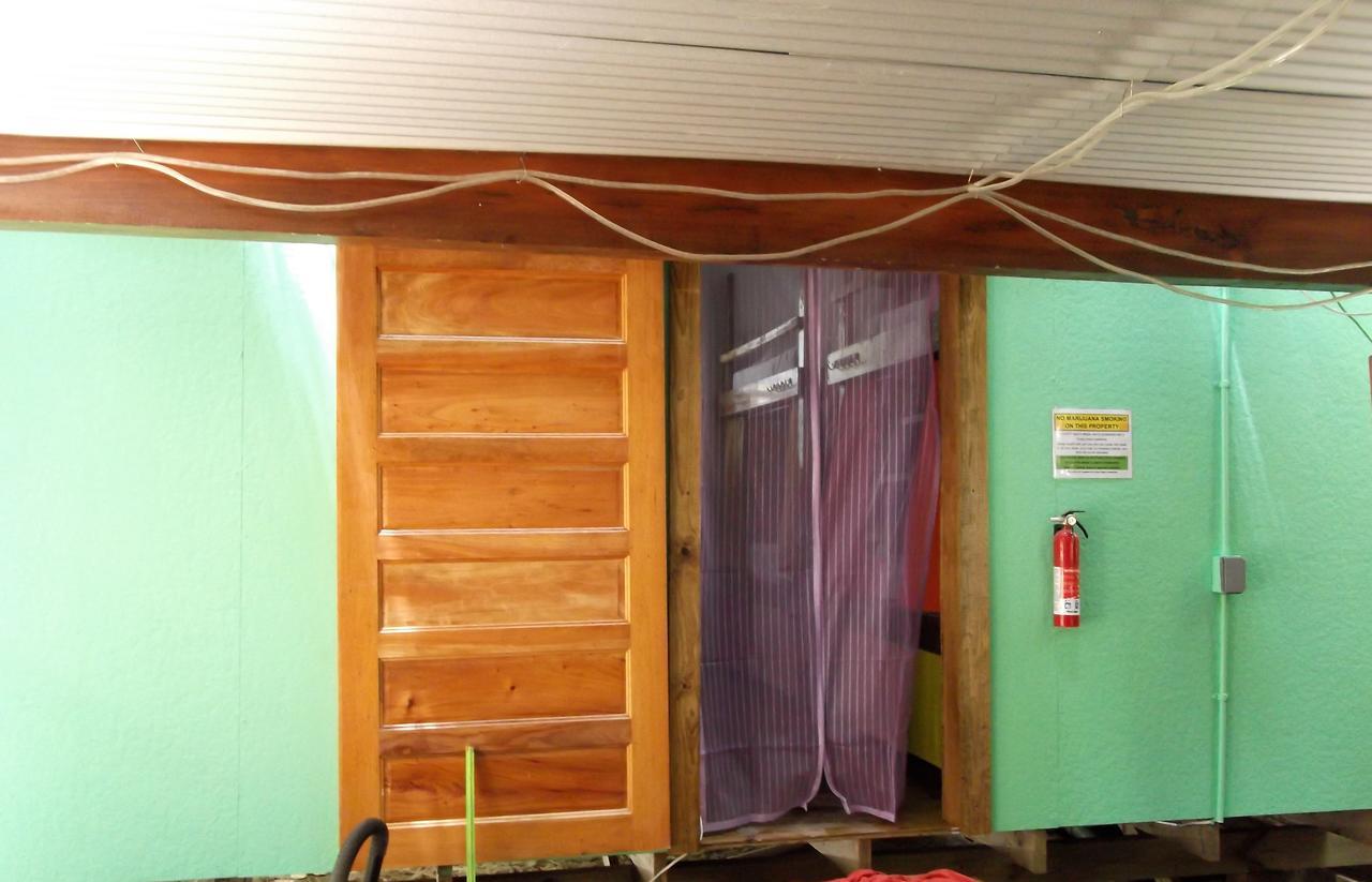 The Funky Dodo Backpackers Hostel Hopkins Buitenkant foto